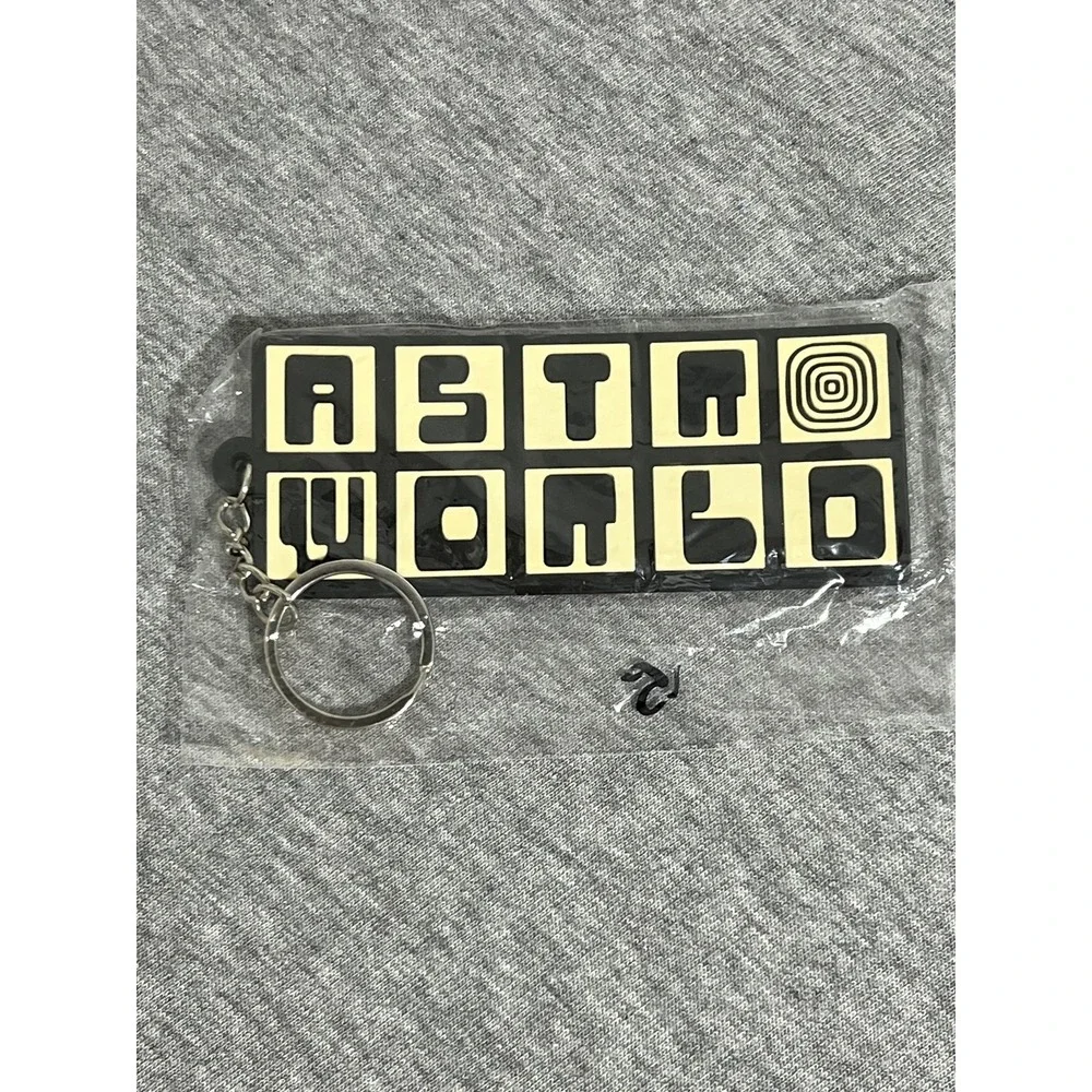 Astroworld Keychain Black Yellow Rubber‎ Travis Scott Album Tour Merch Accessory